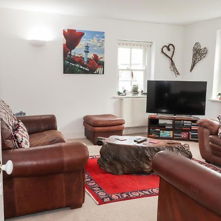 Awen Ingli Villa Нюпорт Екстериор снимка